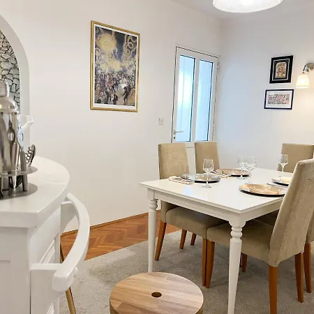 Apartman Central Mlini