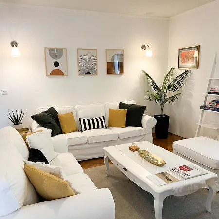 Central Apartment Mlini